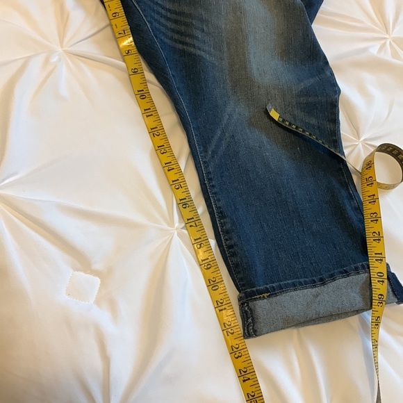 NWT LEVI’S SIGNATURE Denim Jean Capri Size 28 - Picture 13 of 16
